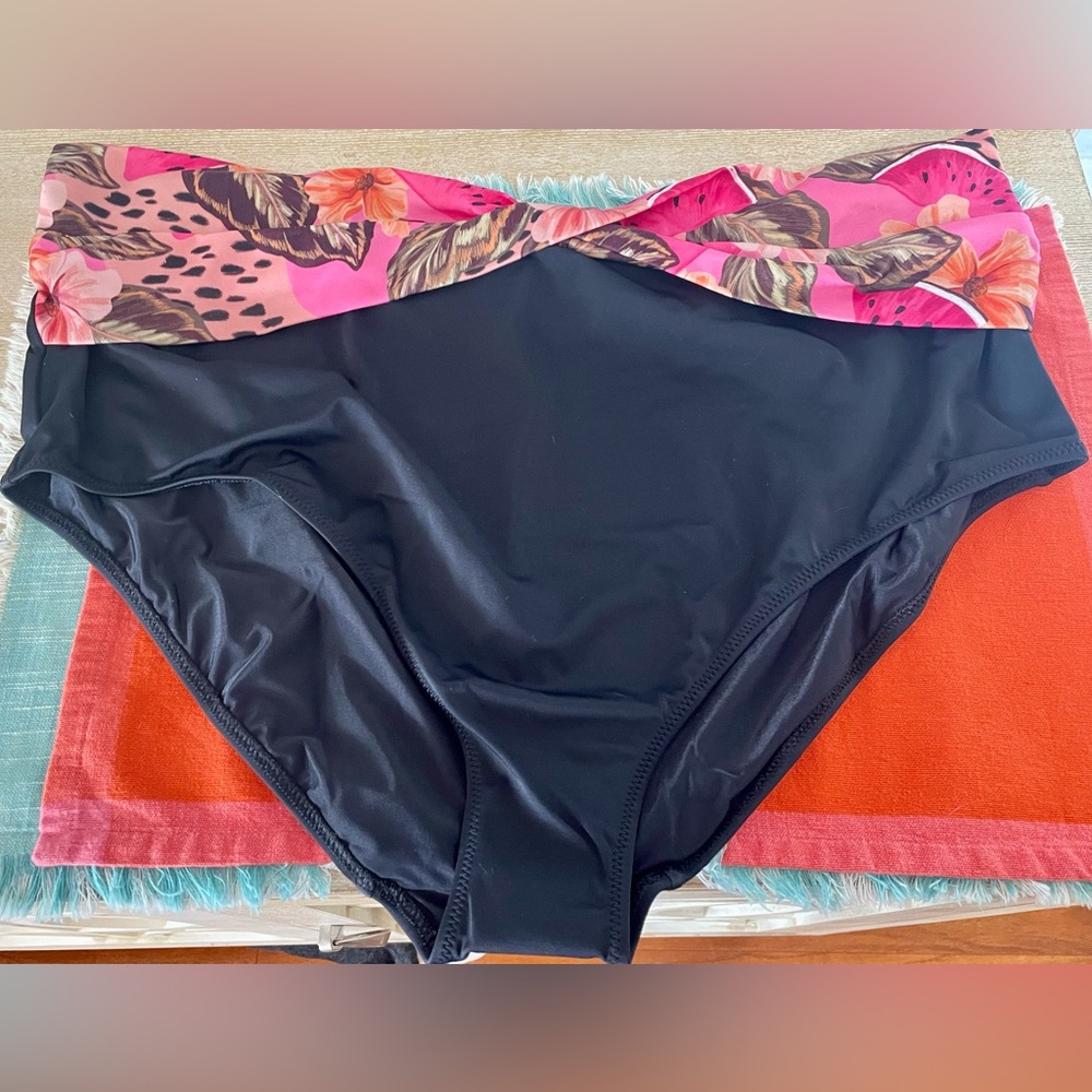 ELOMI Cabana Nights Twist Bikini Bottom. NWT US 20. UK 24